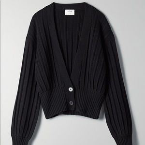 Aritzia Wilfred Thais Cardigan | Plunge Front